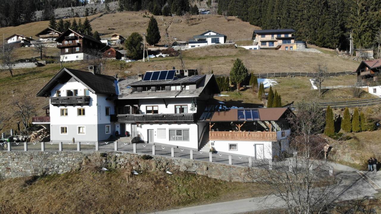 Готель Haus Rupitsch Winklern  Екстер'єр фото
